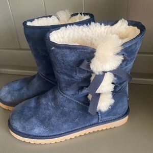 Insignia Blue Victoria Short Boot - Koolaburra by Uggs